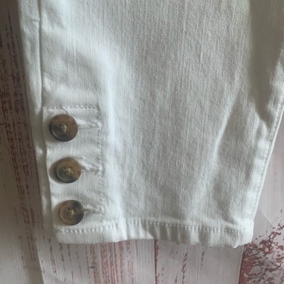 NWT White “Slim Pocket” Button Cuff Skinny Jeans  { Loft } - Picture 9 of 14